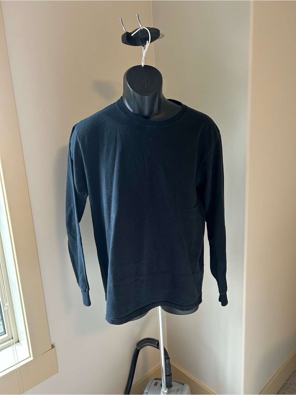 Fruit of the Loom Men's Long-Sleeve Crewneck Shirt - Black